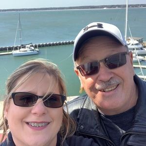 Meet your Posher, Iris